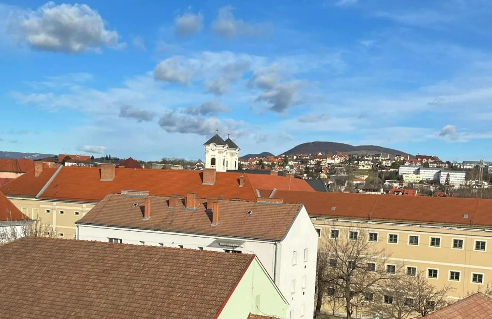 Hellowine Apartman Eger